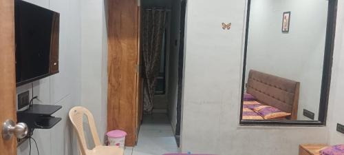 GIDC Hotel | Shree Hariraj Guest House