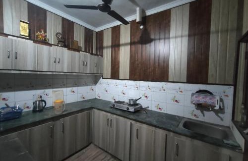 Mayapur Apartment | Shri Devbhoomi homestay