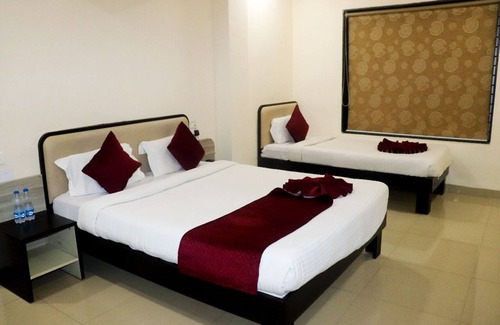 Rau Hotel | SHRI RAM KRISHNA BAGH HOTEL