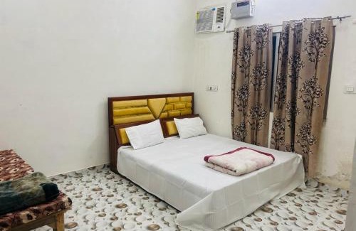 Misrikh House | Shri Yamuna Bhawan