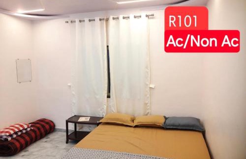 Akalkot Hotel | Shriguru Guest House Akkalkot