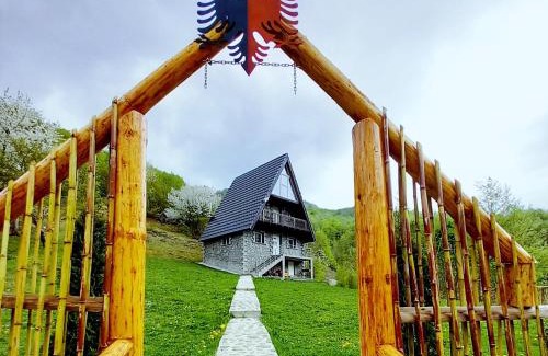 Shkoder County Resort | Shtepia e Shqiponjes