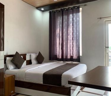 Tapovan House | Shubhra Home Stay And Restaurant