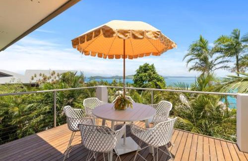 Shute Harbour House | Shutehaven Beach House