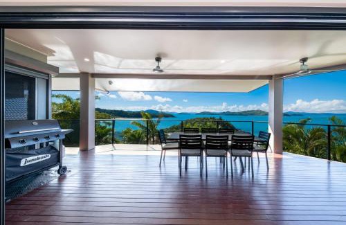 Shute Harbour House | Shutehaven Villa