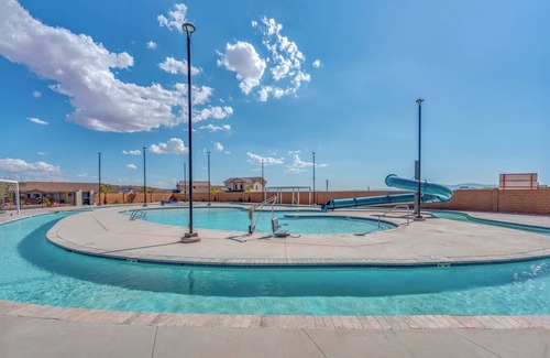 Washington House | Sienna Hills Retreat | Connected homes with 10 Bedrooms, sleeps 40, and endless amenities!