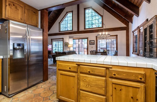 Dorrington Cabin | Sierra Serenity - Summer Pool Access!