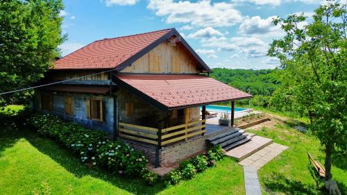 Cazma Villa | Silver Juglans Holiday Home