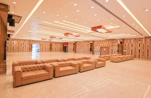 Amravati Hotel | SILVER STAR,Managed by Kurma's Group