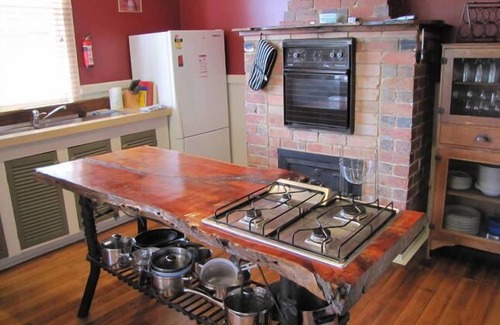 Deloraine Cottage | Silverbirch Cottage.