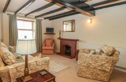 Llanfaethlu House | Simdda Wen Cottage