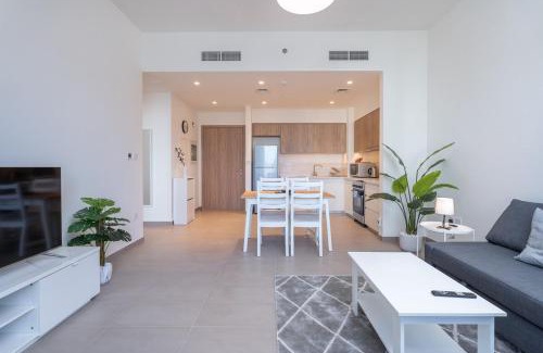 Trade Centre 1 Apartment | Simple Living 1Bedroom Apartment in Dubai Hills