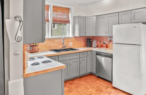 Shandon House | Simplicity on Sims -Downtown