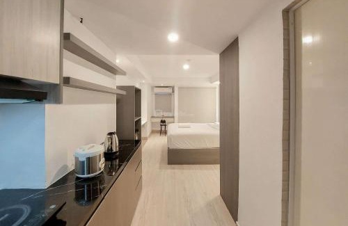 Medan Apartment | Simply Look Studio Apartment at Mansyur Residence By Travelio