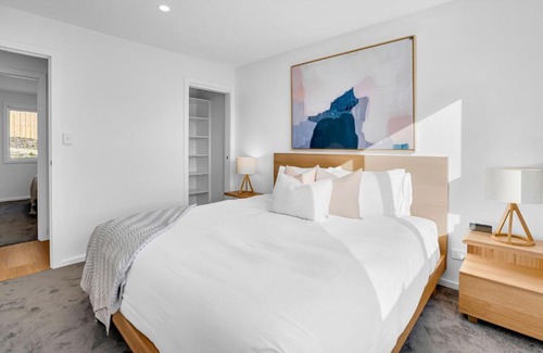 Legana House | Simply Stunning Holiday Views!