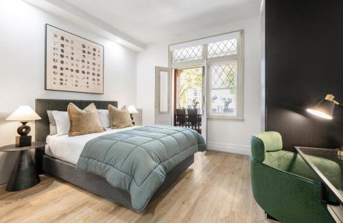 East Melbourne Apartment | Simpson Street Apartments by Urban Rest