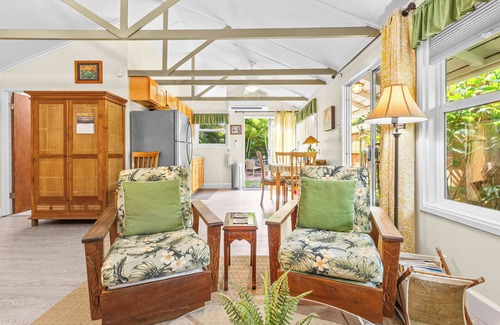 Lanikai Apartment | Since 1985 Legal Lanikai Garden Studio AC, across the street from Lanikai Beach!