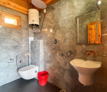 Kullu House | Singing Woods Kutla