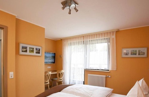 Winterspelt House | Single room, shower / WC, comfort - Hotel-Restaurant Haus Hubertus
