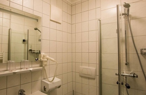 Sankt Egidi Bed & Breakfast | Single room with shower, toilet - Gasthof Egidiwirt