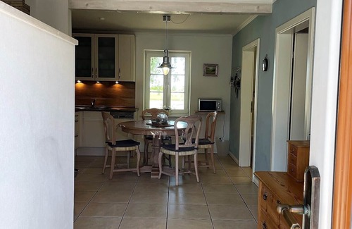 Neudorf House | Single-storey half of the house, dog wellness room, fireplace, fenced, modern, WLAN