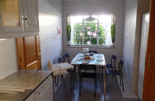 Santa Maria e Sao Miguel House | Sintra FlowerHouse with pool