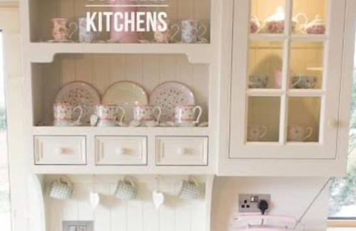 Rossaveel House | Sioscadh na Mara (Sea Whisper)