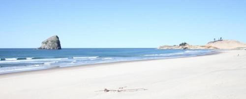 Kiwanda Shores House | Sittin' By The Sea