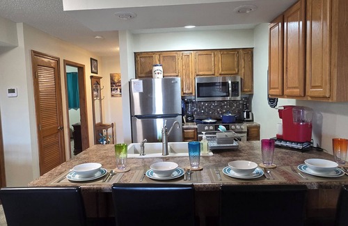 Branson West Condo | Siver Dollar City Just 5 minutes or 2 mi away. Beautiful Family Friendly Condo
