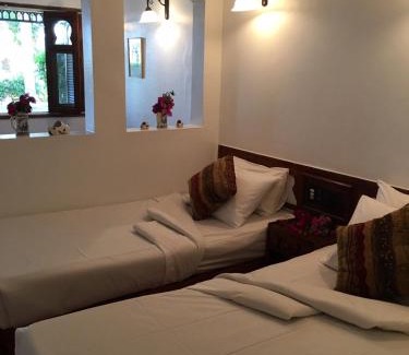 Fayed Resort | Six Corners Resort