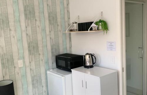 Franz Josef Glacier Apartment | Six Kamahi Guest Studio