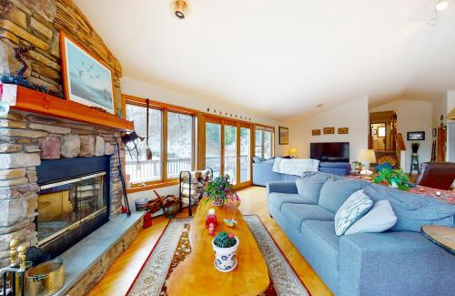 Stowe Area House | Ski Bike the East