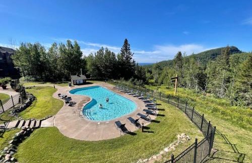 Lutsen House | Ski in Ski out Cozy Studio Condo, Pool, Hot Tub, Views of Moose Mtn
