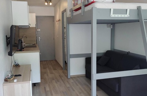 Villard-de-Lans Apartment | Ski-in/Ski-out Studio - 4 Guests - Parking - North Orientation