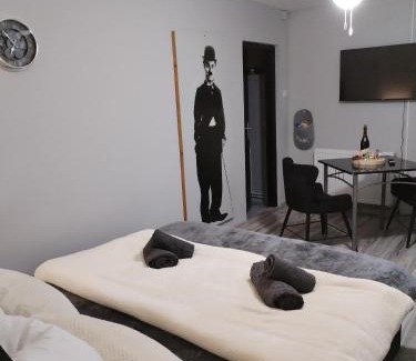 Koprivnica Apartment | Skitnica C.Chaplin