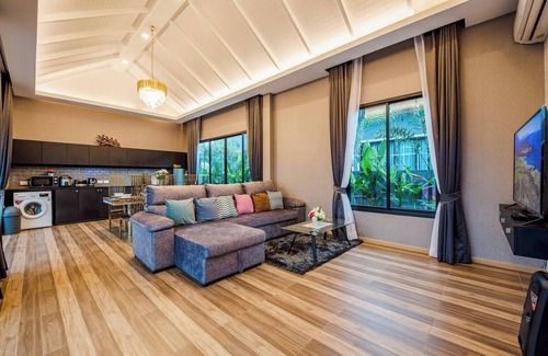Kao Yai Villa | Sky Blue Private Pool Villa, Near Cham Am Beach