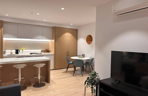 Box Hill Apartment | Sky One Serenity, Modern 2B2B Apartment Box Hill