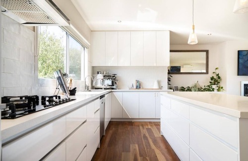 Fingal House | Skyfall @Fingal - Perfect Spot for a Golfing Holiday with Your Pet