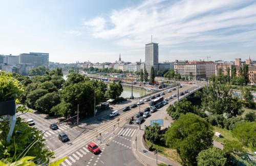 Leopoldstadt Apartment | Skyflats Vienna Ring View