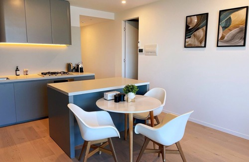 Glen Waverley Apartment | Skygarden Luxury Condo