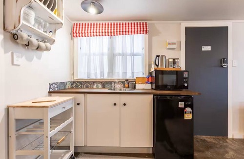 Woodville Apartment | Skyline Breeze