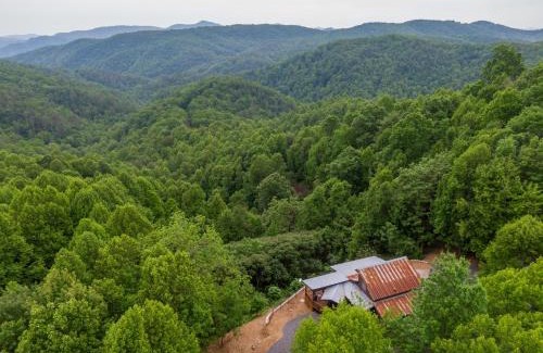 Lenoir House | Skyline Escape