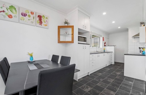 Rotorua House | Skyline Staycation - Rotorua Holiday Home