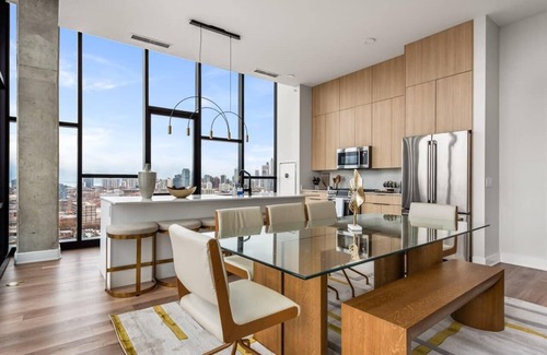 River West Apartment | Skyline View Duo for Groups: Unmatched Luxury Stay
