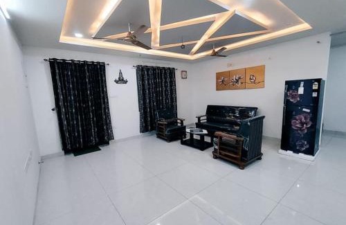 Serilingampally Apartment | Skyline View Suite