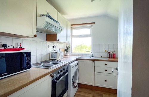 Filton Apartment | Sleek Bristol Getaway on Gloucester Rd