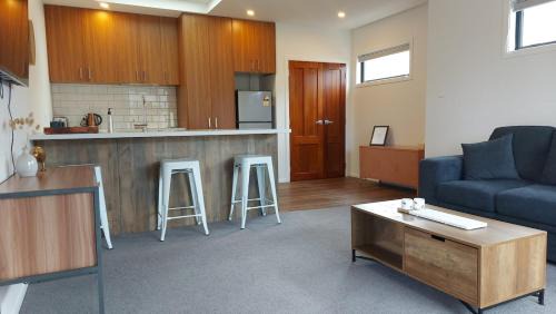 Saint Kilda Apartment | Sleek Suite By The Sand 1-bedroom