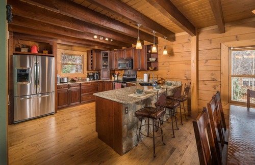 Boone Cabin | Sleeps 13, Hot Tub, Game Room,River Access, Close to Slopes, App State, Downtown