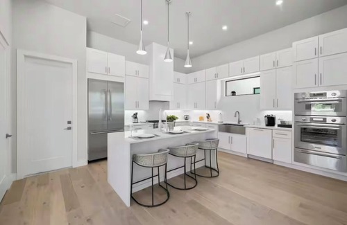 Naples Park House | Sleeps 22+, 2 Homes -Entire Property, 2 Pools