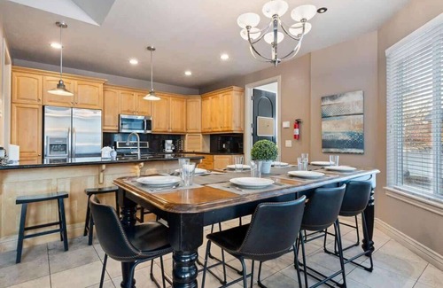 Millcreek House | Sleeps 25 A+Location*Pets *Theater *Hot tub *Games